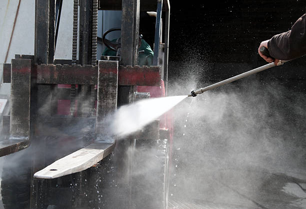 Best Sidewalk and Walkway Pressure Cleaning in Covington, KY